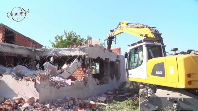 Doğanevler’de Kaçak 3 Yapı Yıkıldı