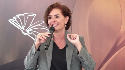 Gazeteci Özlem Gürses Kitap Osmangazi Kitap Fuarı'nda