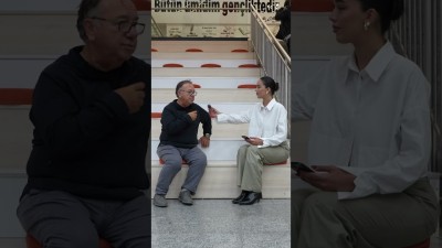 Osmangazi Kitap Günleri 3. Gününde Gani Müjdeyi Ağırladı