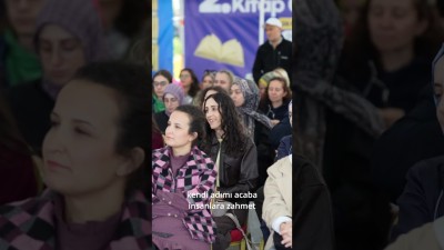 Beyhan Budak Osmangazi Meydan'ımızda Osmangazi Kitap Günleri'nin konuğuydu